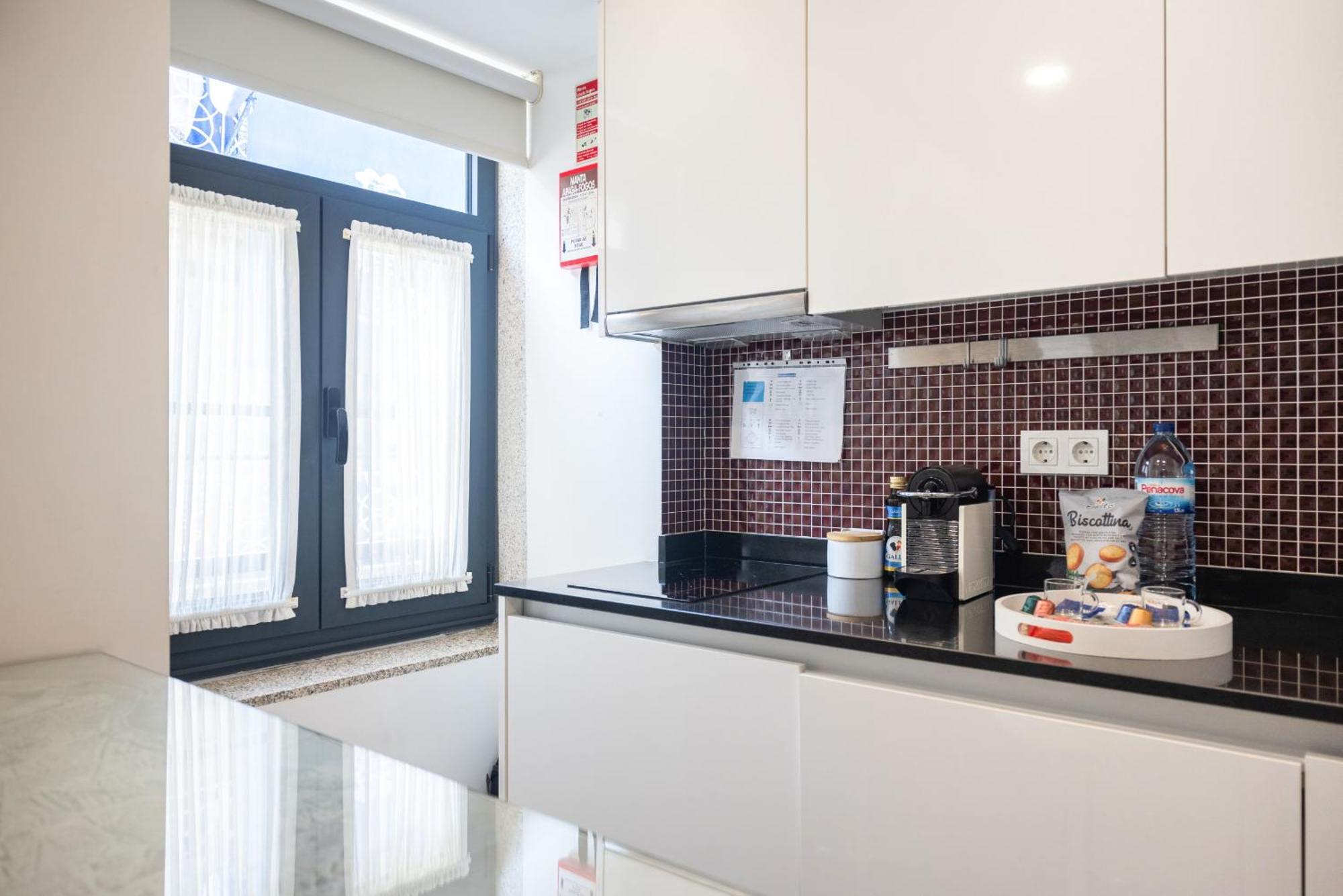 Central Luxury Apartment W Ac Downtown And Metro Порто Екстериор снимка