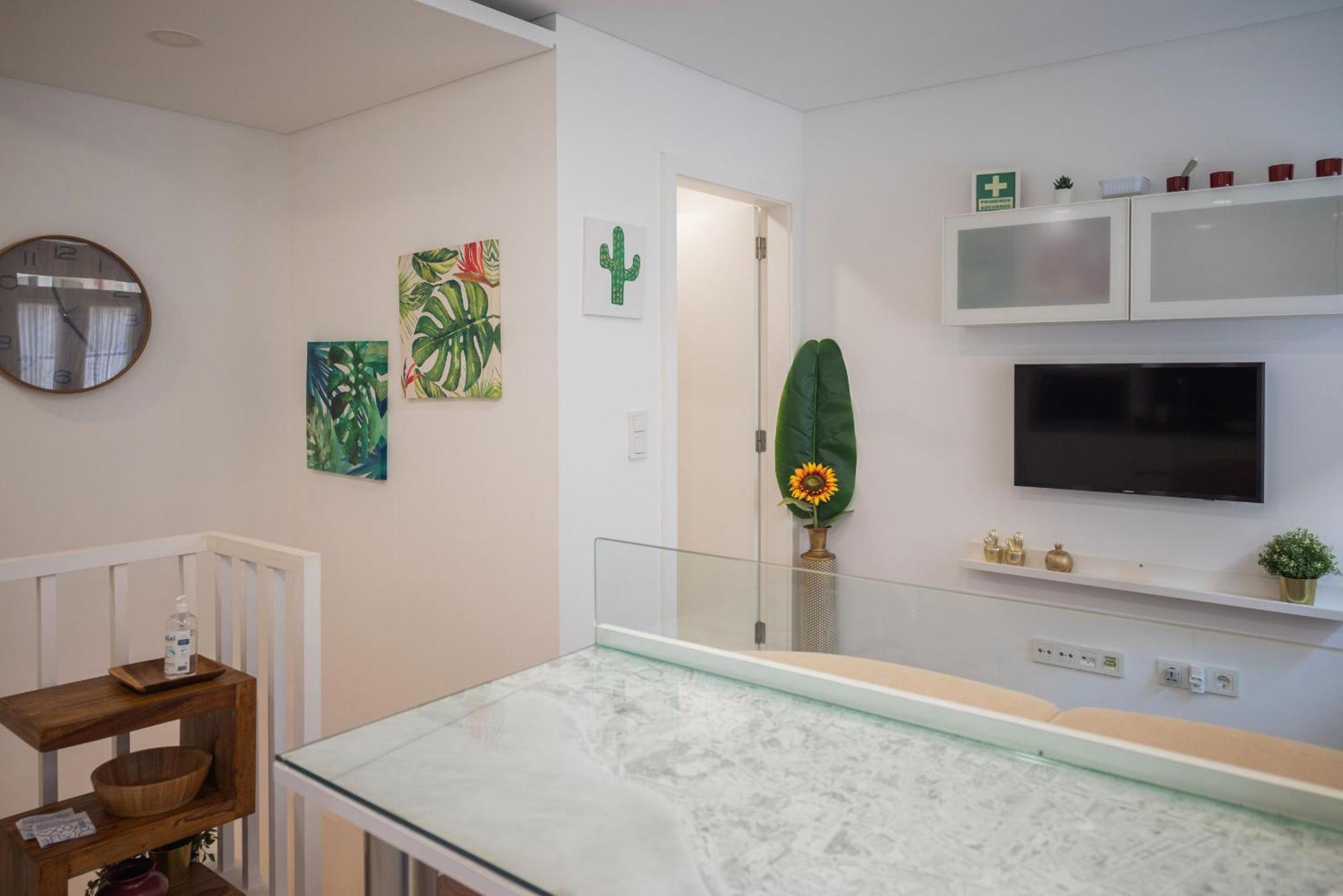 Central Luxury Apartment W Ac Downtown And Metro Порто Екстериор снимка